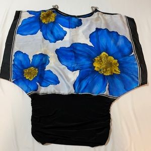 Trac - Blue flowers blouse